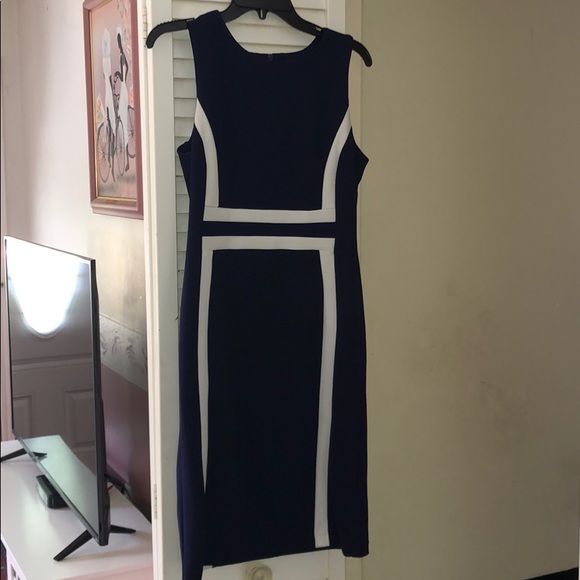 Liz Claiborne Beautiful Dress 👗 - Picture 1 of 3